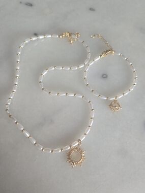 Gold Sun Pendant Pearl Bead Necklace and Bracelet Set